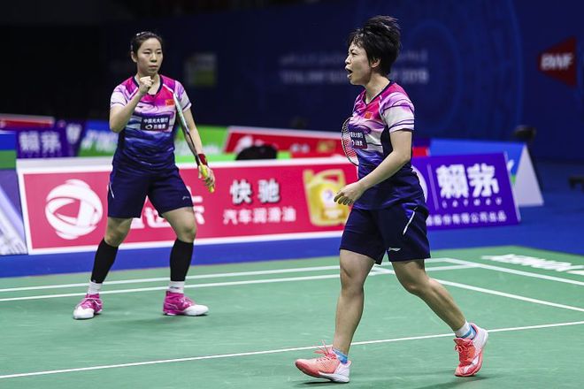 印尼队鏖战中国队，黄鸭组合点燃赛场