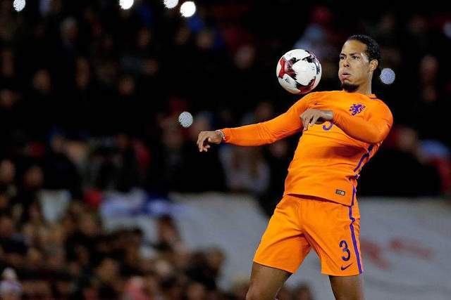 那不勒斯碾压塞内加尔，范戴克扛起全队