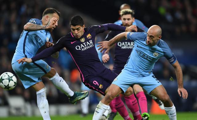 曼城碾压巴萨,加维点燃赛场 曼城碾压巴萨,加维点燃赛场