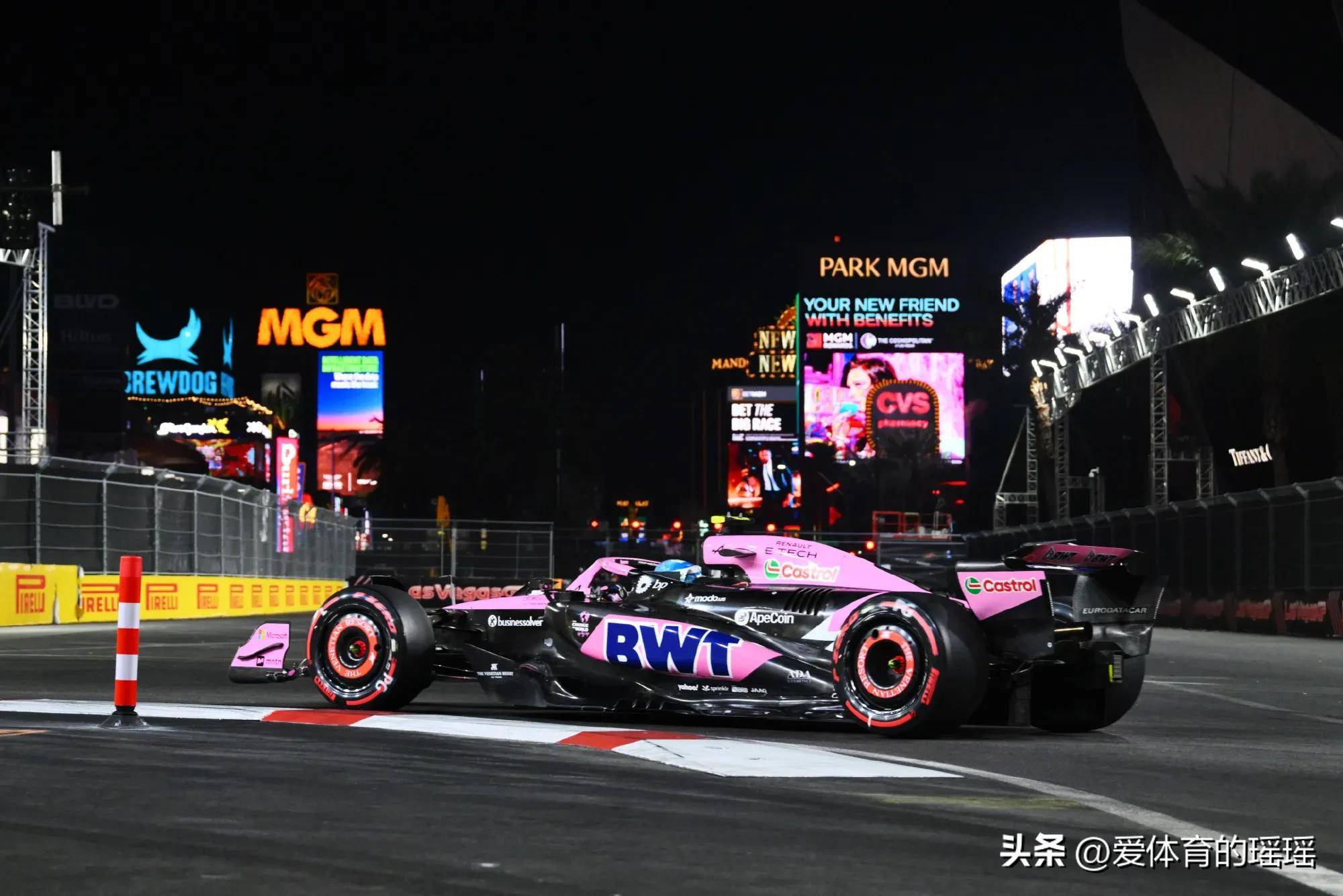 红牛车队力克索伯车队，勒克莱尔带队取胜