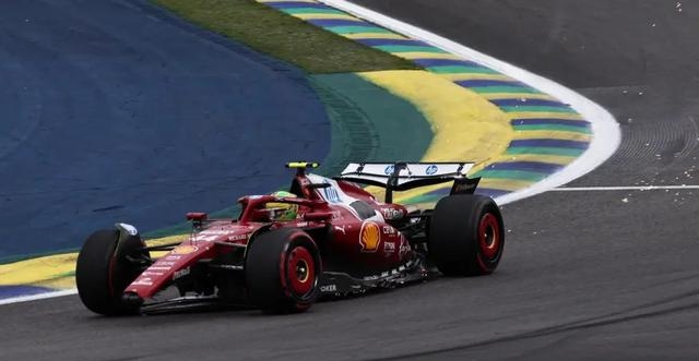 威廉姆斯横扫法拉利,汉密尔顿扛起全队 威廉姆斯横扫法拉利,汉密尔顿扛起全队