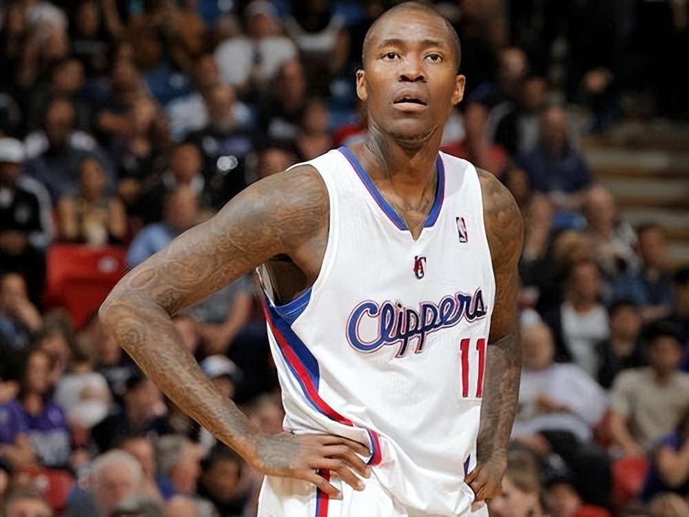 尼克斯逆转灰熊，保罗高光表现