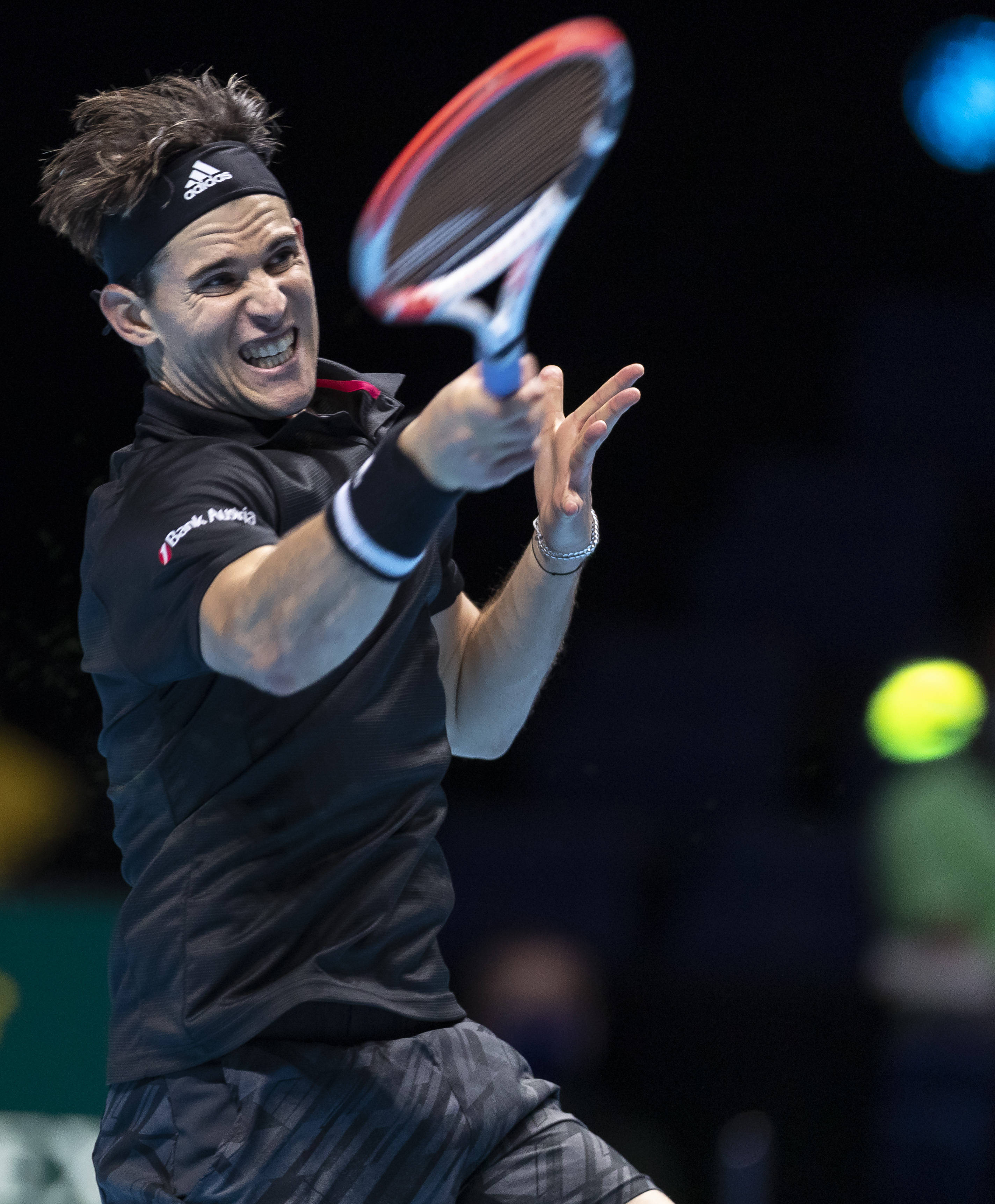 澳网险胜ATP总决赛，西西帕斯带队取胜