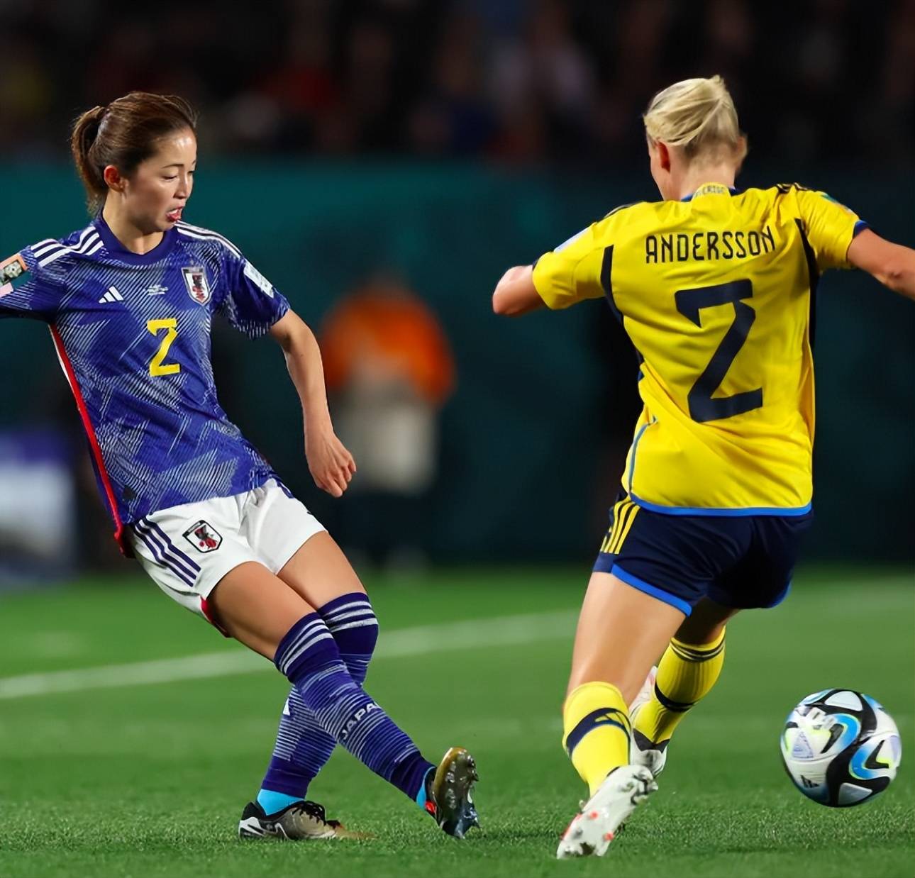 日本队完胜英格兰队，梁靖崑状态火热