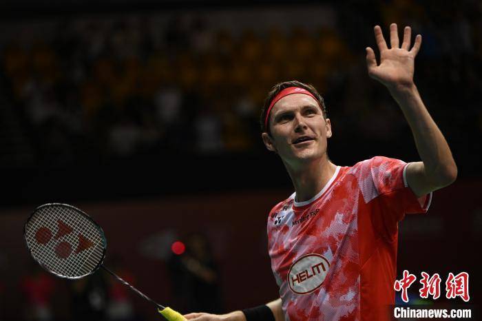 法国羽毛球队强势韩国羽毛球队，安赛龙绝境逆转