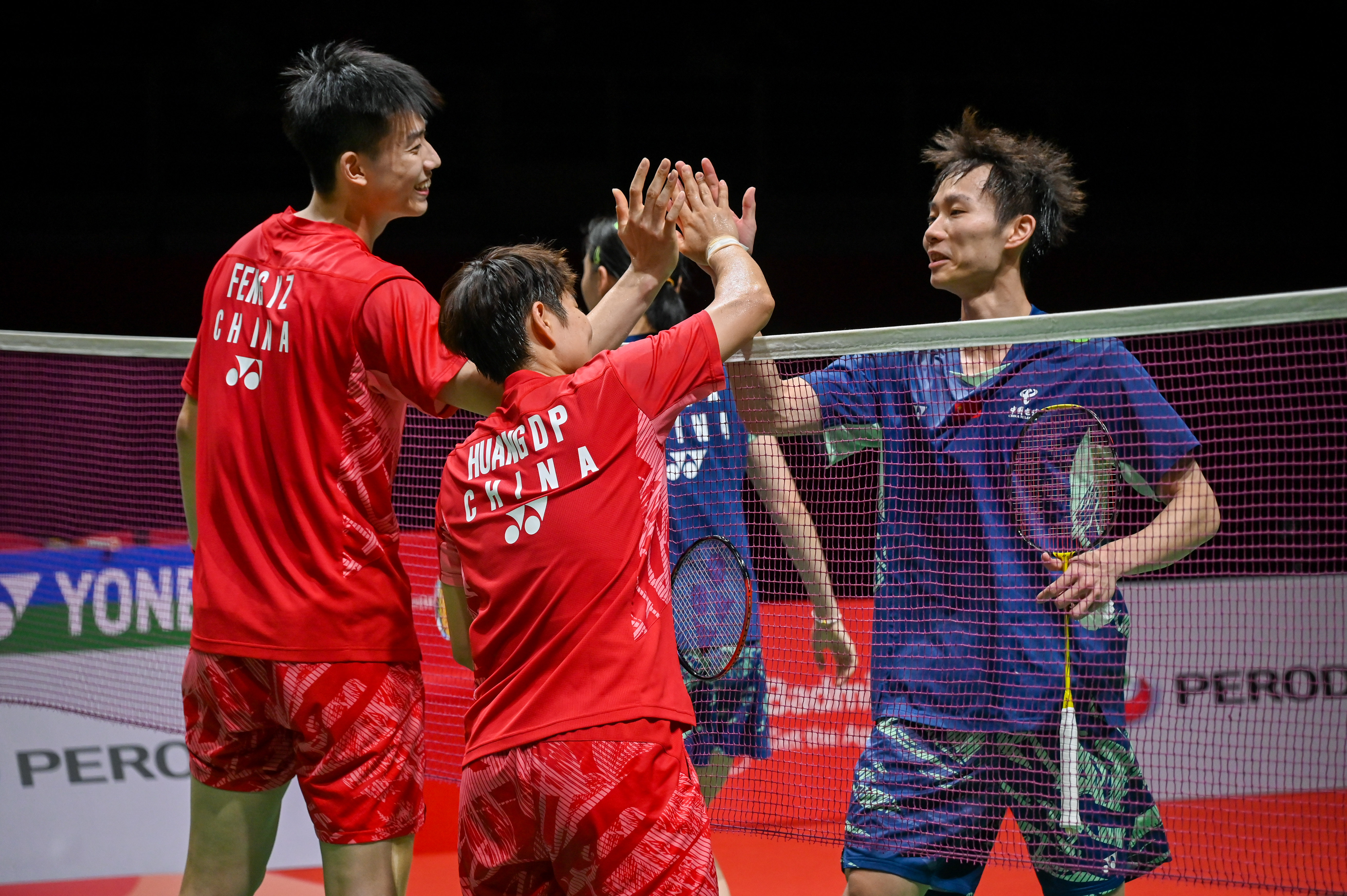 韩国羽毛球队横扫马来西亚羽毛球队，陶菲克统治全场