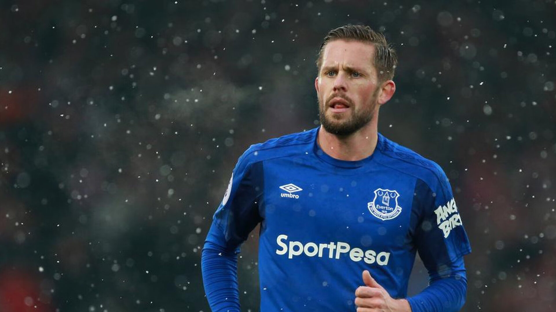 活塞碾压湖人，库里彻底打爆防线，当传统铁血遇上现代火力