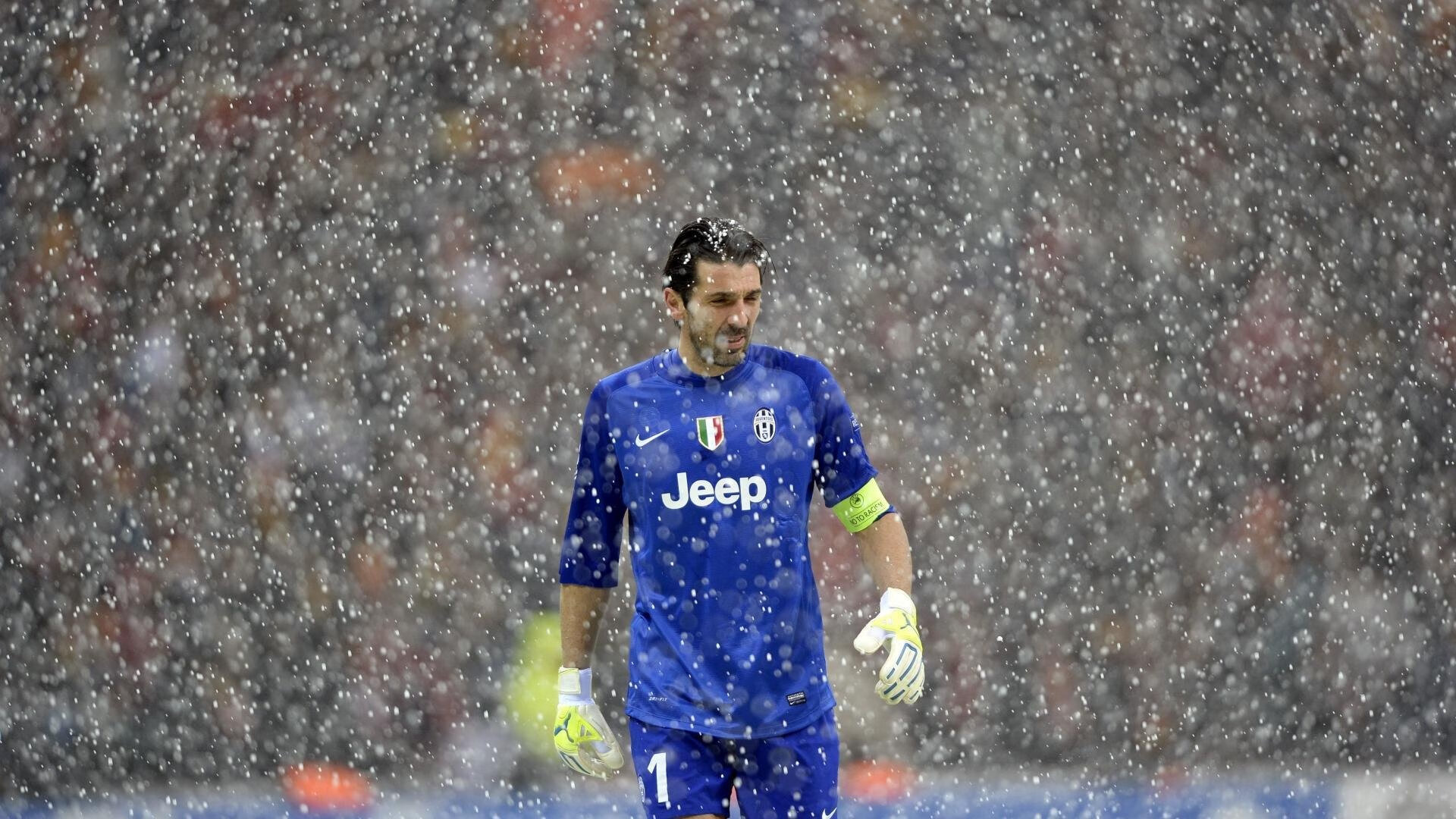 乌克兰速胜亚特兰大,哈兰德惊艳四座背后的战术革命